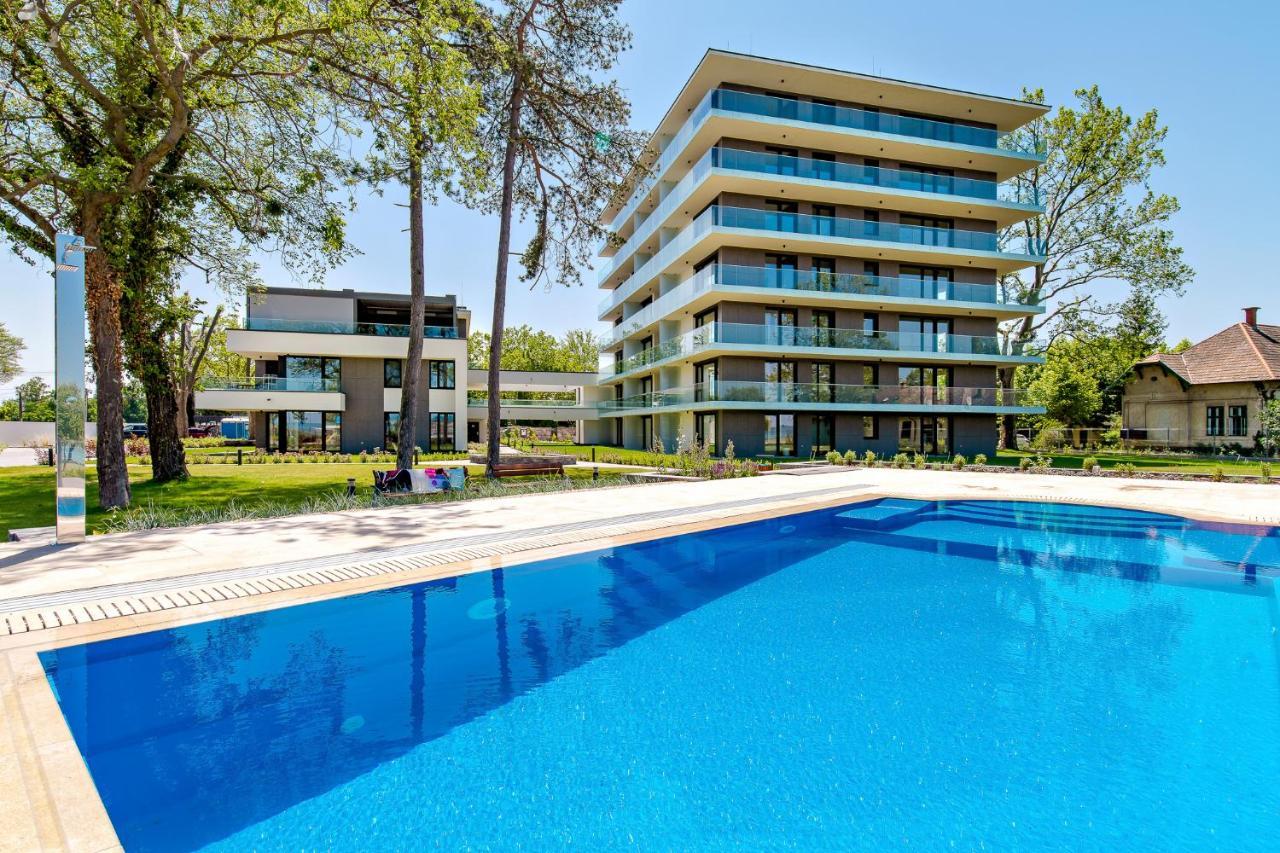 Bonnie-Premium Lelle Waterfront Private Apartment バラトンレッレ エクステリア 写真