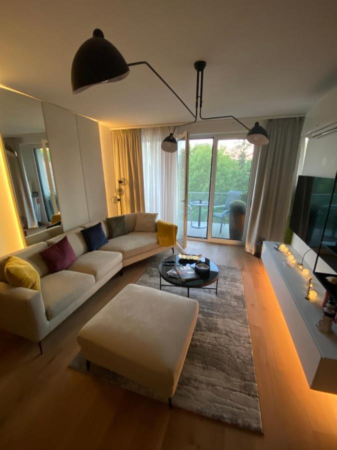 Bonnie-Premium Lelle Waterfront Private Apartment バラトンレッレ エクステリア 写真